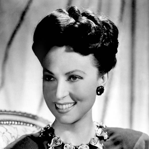 Agnes Moorehead